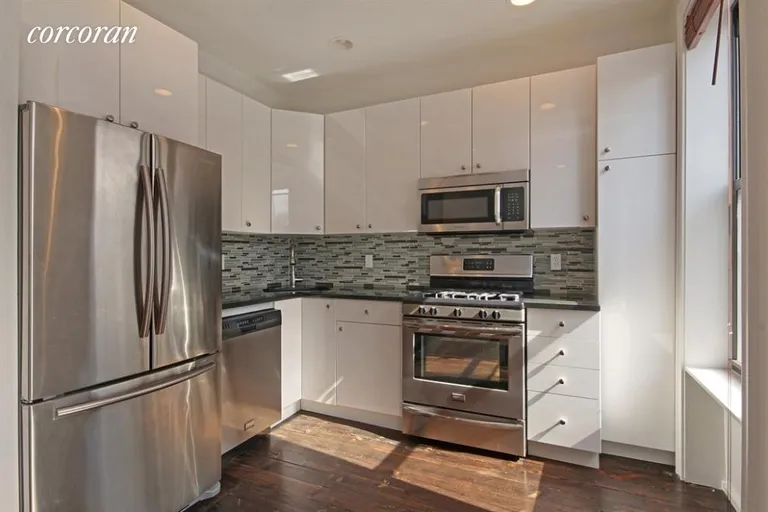 New York City Real Estate | View 511 Clinton Street, 2 | 3 Beds, 2 Baths | View 1