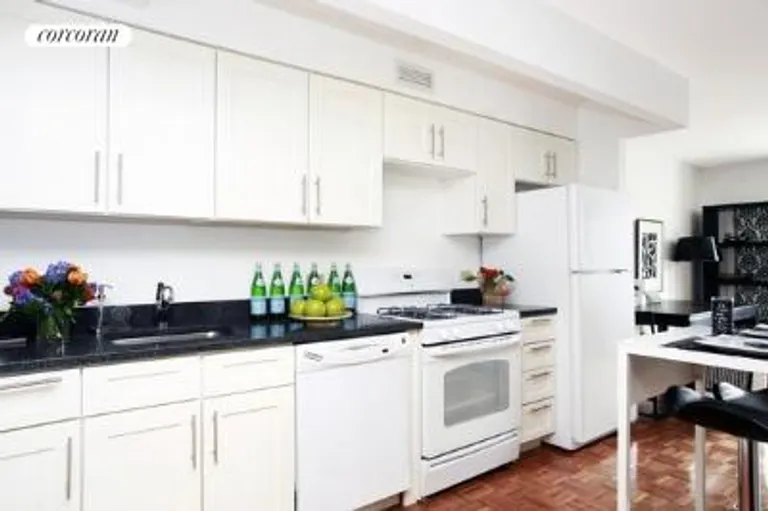 New York City Real Estate | View 218 Myrtle Avenue, 2J | room 1 | View 2