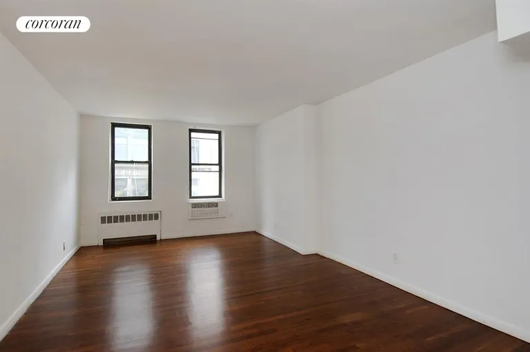 New York City Real Estate | View 30 East 22nd Street, 5A | Living/sleeping area | View 6