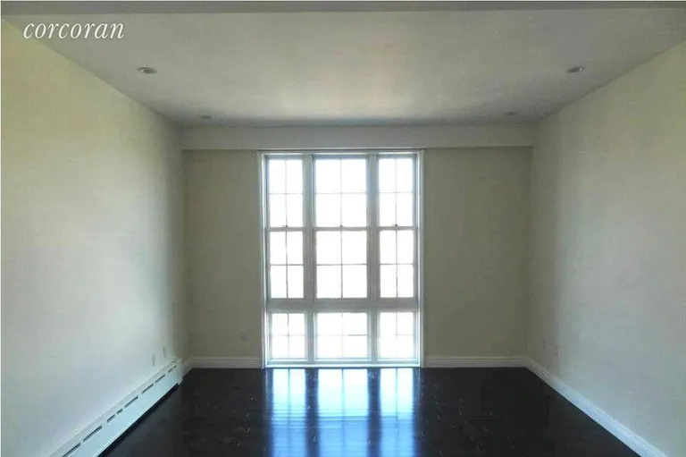 New York City Real Estate | View 30-11 21st Street, 6D | room 3 | View 4
