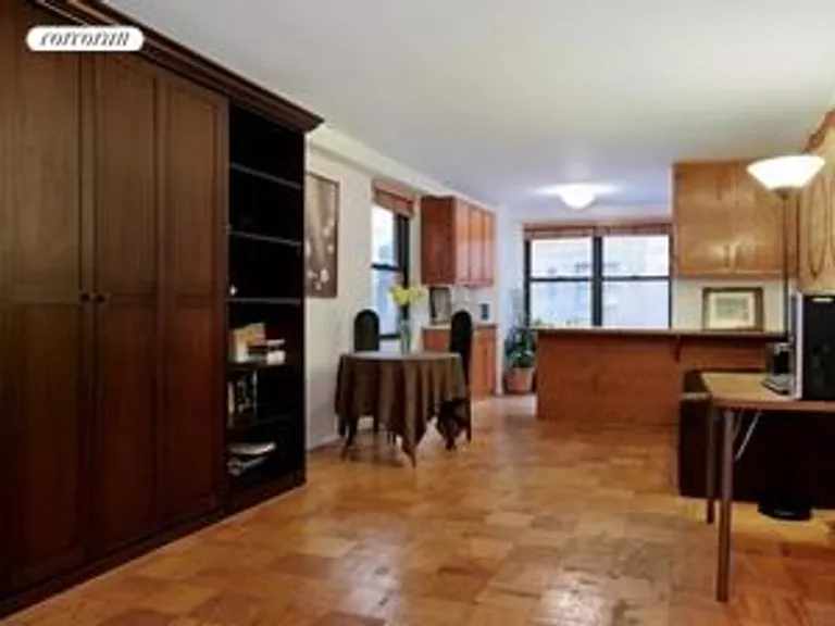 New York City Real Estate | View 305 East 40th Street, 3X | Living Room | View 3