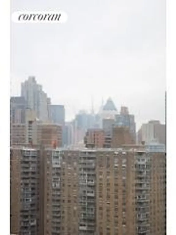 New York City Real Estate | View 200 Riverside Boulevard, 18G | room 6 | View 7