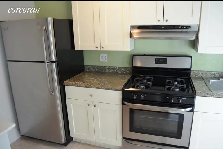 New York City Real Estate | View 316 Greene Avenue, 3 | 1.5 Beds, 1 Bath | View 1