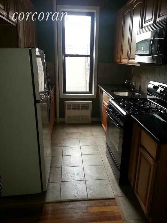 New York City Real Estate | View 425 Prospect Place, 3F | room 4 | View 5