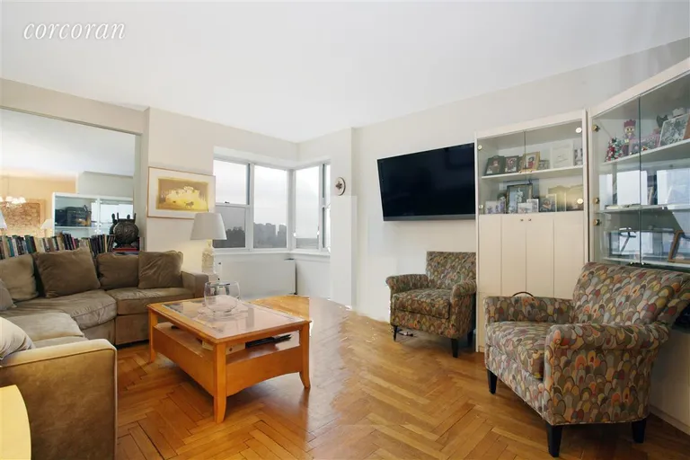 New York City Real Estate | View 200 East End Avenue, 14P | 2 Beds, 2 Baths | View 1