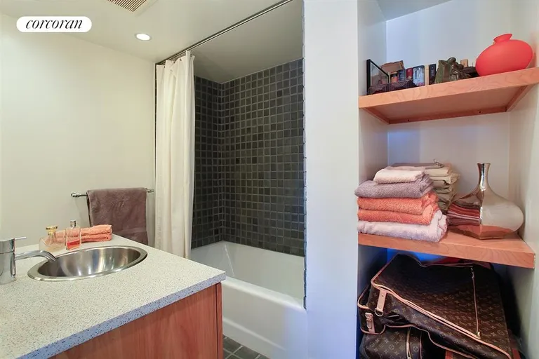 New York City Real Estate | View 101 West 12th Street, 15E | Bathroom | View 4