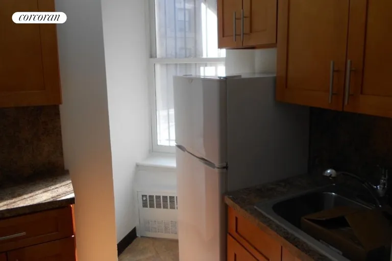 New York City Real Estate | View 480 Nostrand Avenue, 1C | room 7 | View 8