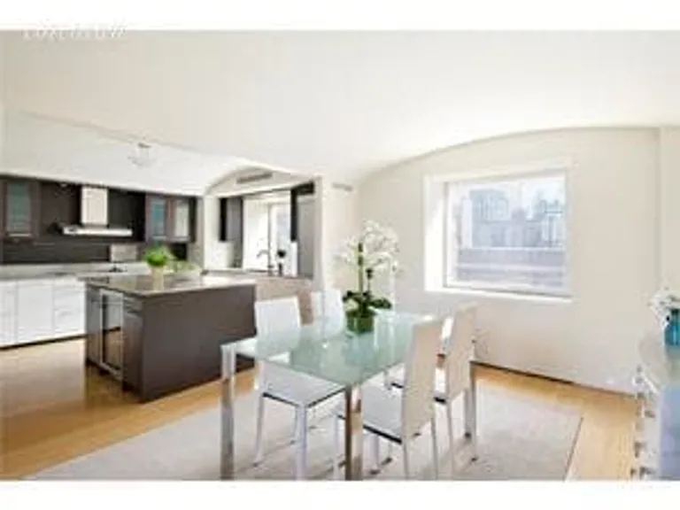 New York City Real Estate | View 27 West 67th Street, 6FW | room 2 | View 3