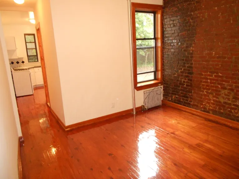 New York City Real Estate | View 409 14th Street, 1R | room 3 | View 4