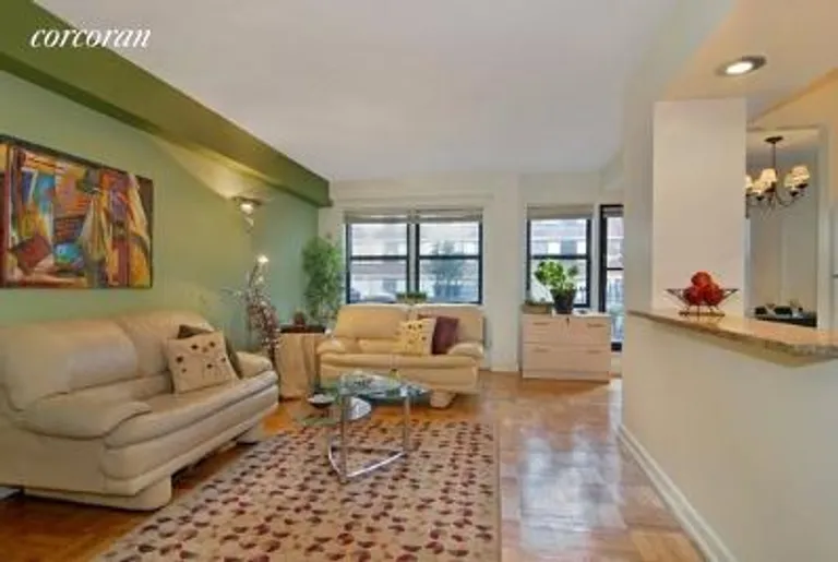 New York City Real Estate | View 333 East 75th Street, 12C | room 1 | View 2