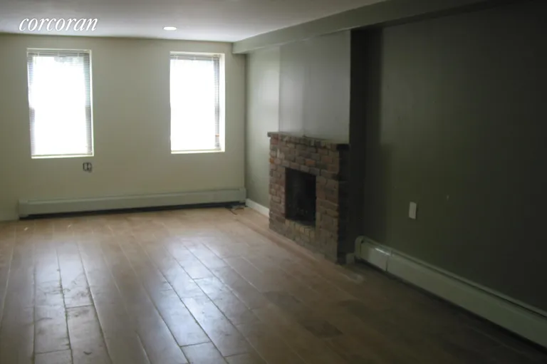 New York City Real Estate | View 114 Pioneer Street, 1 | room 2 | View 3
