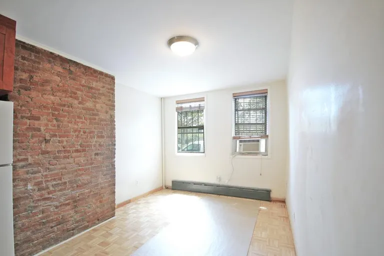 New York City Real Estate | View 351 17th Street, 1R | room 2 | View 3