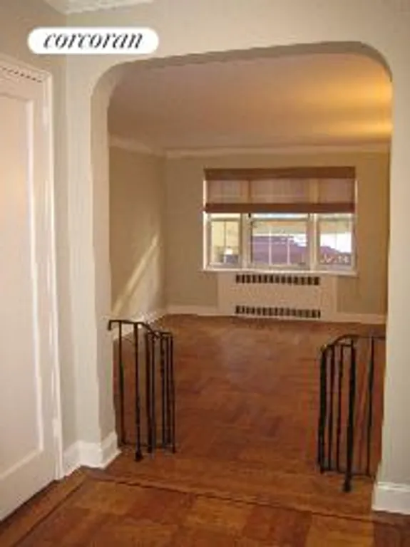 New York City Real Estate | View 25 Minetta Lane, 2D | Foyer and Living Room | View 2