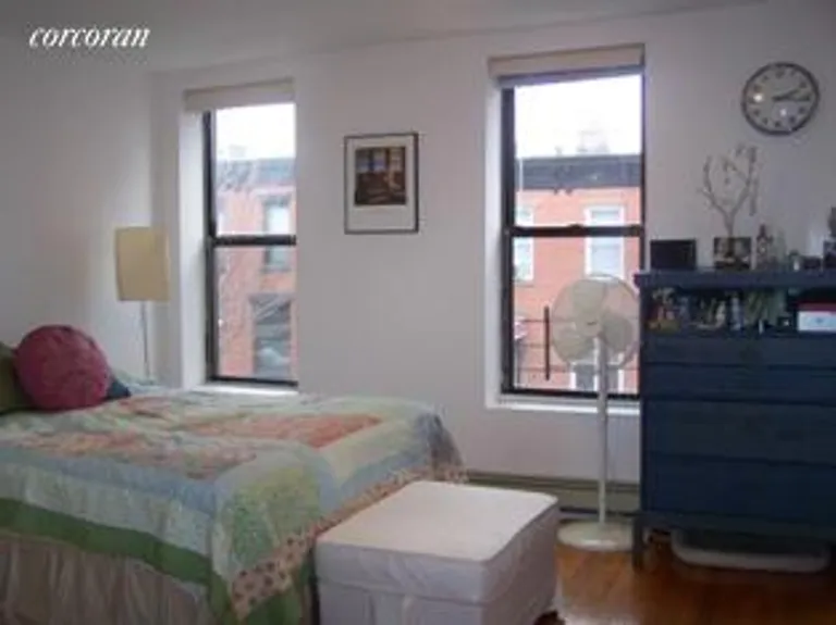 New York City Real Estate | View 330 Carroll Street, 2 | 4 Beds, 2 Baths | View 1