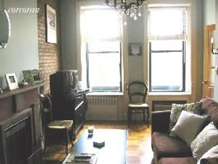 New York City Real Estate | View 134 West 81st Street, 4F | room 2 | View 3
