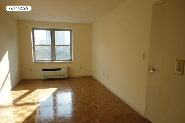 New York City Real Estate | View 218 Myrtle Avenue, 9K | room 2 | View 3