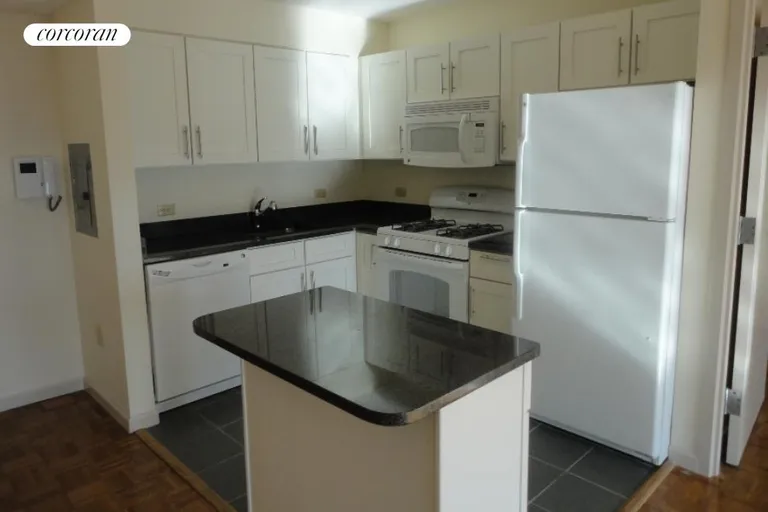 New York City Real Estate | View 218 Myrtle Avenue, 9K | room 3 | View 4