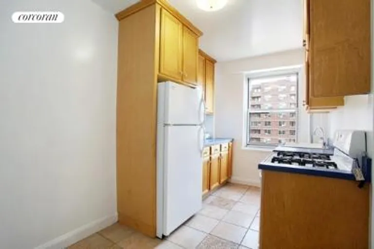 New York City Real Estate | View 577 Grand Street, F1602 | Kitchen | View 3