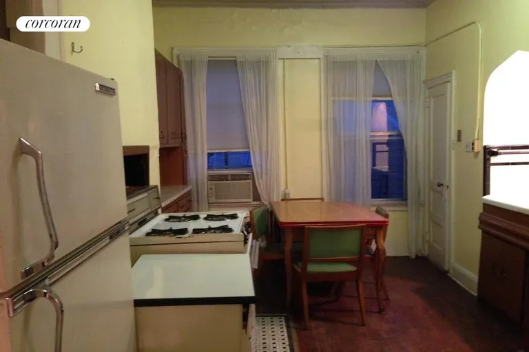 New York City Real Estate | View 431 Graham Avenue, 3L | room 3 | View 4