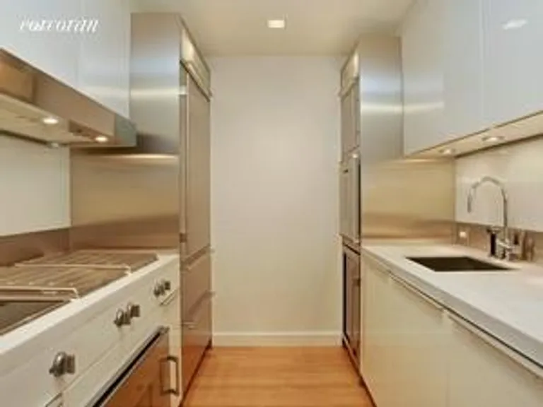 New York City Real Estate | View 400 East 67th Street, 5C | room 1 | View 2