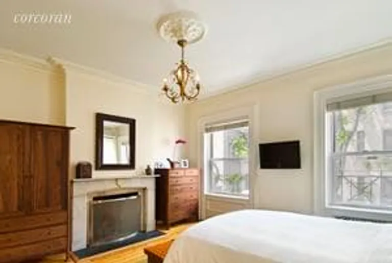 New York City Real Estate | View 217 Second Avenue, 4 | room 2 | View 3