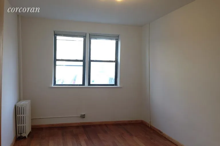 New York City Real Estate | View 188 Greenpoint Avenue, 1L | room 1 | View 2