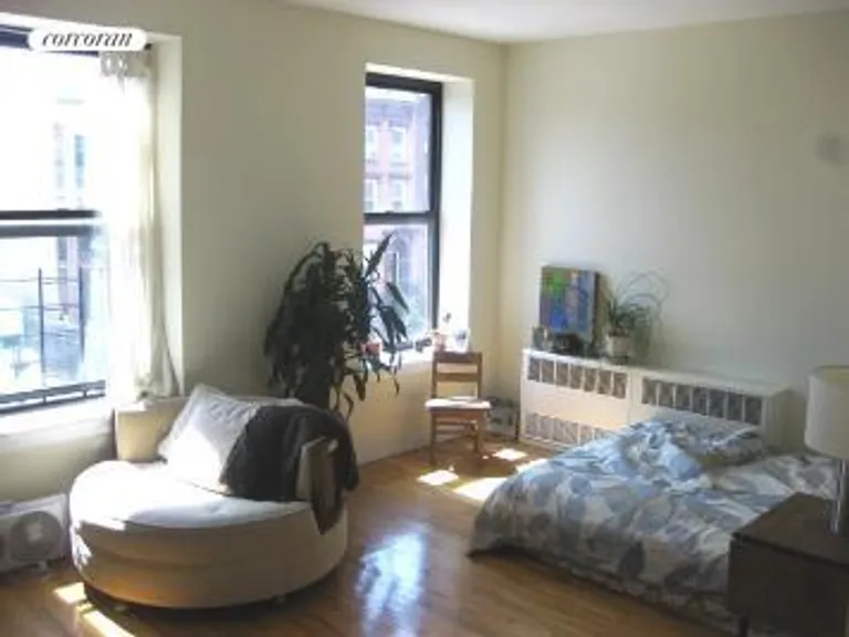 New York City Real Estate | View 191 Putnam Avenue, 2 | room 2 | View 3