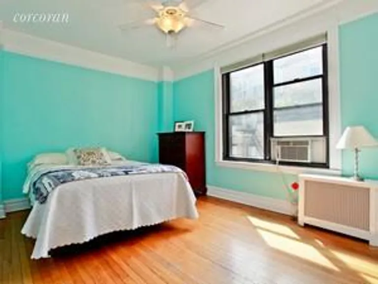 New York City Real Estate | View 250 West 75th Street, 9D | room 1 | View 2