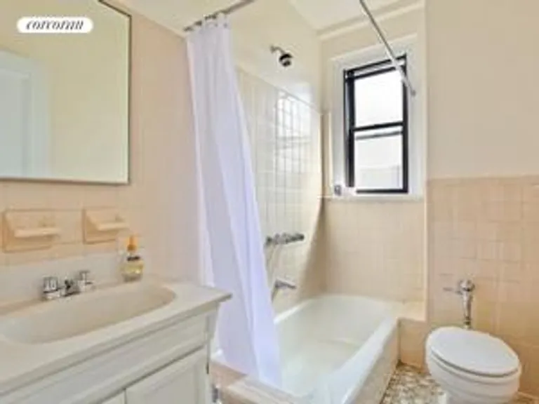 New York City Real Estate | View 250 West 75th Street, 9D | room 3 | View 4