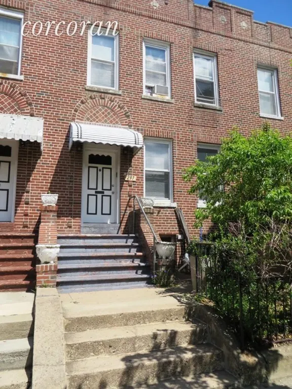 New York City Real Estate | View 297 Newkirk Avenue, 1 | 3 Beds, 1 Bath | View 1