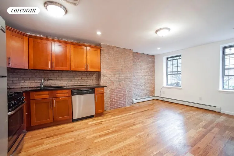 New York City Real Estate | View 354 Halsey Street, GARDEN | room 3 | View 4