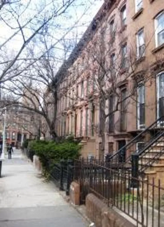 New York City Real Estate | View 17 Cambridge Place, 3 | 1.5 Beds, 1 Bath | View 1