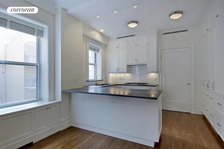 New York City Real Estate | View 215 West 88th Street, 8H | Stunning windowed chef's kitchen | View 3