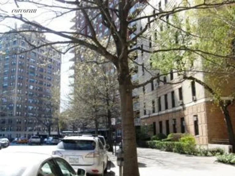 New York City Real Estate | View 20 Plaza Street East, B17 | Street View | View 6