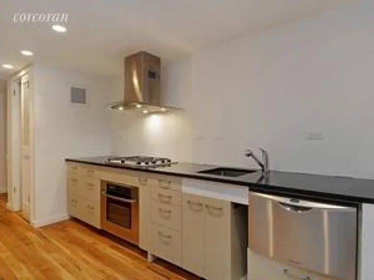 New York City Real Estate | View 25 Willow Street, 1 | room 1 | View 2