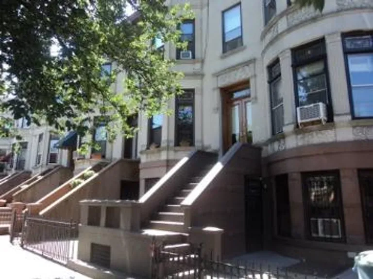 New York City Real Estate | View 556 9th Street, 2 | 1.5 Beds, 1 Bath | View 1