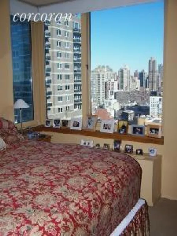 New York City Real Estate | View 524 East 72Nd Street, 29F | 1 Bed, 1 Bath | View 1