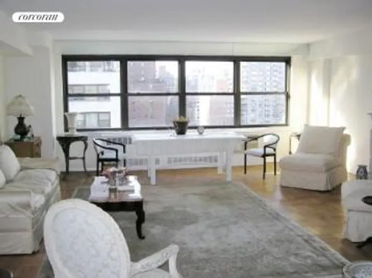 New York City Real Estate | View 399 East 72nd Street, 17H | room 2 | View 3