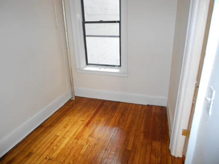 New York City Real Estate | View 111 15th Street, 5 | room 2 | View 3