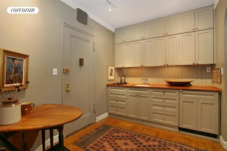 New York City Real Estate | View 210 West 19th Street, 4C | Kitchen | View 3