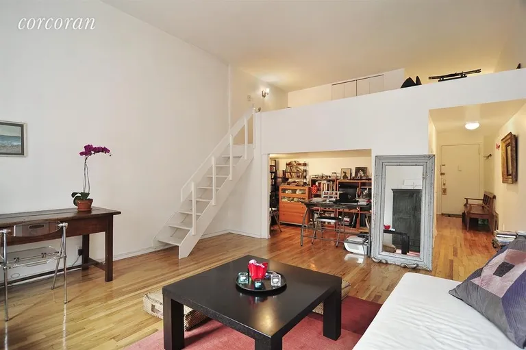 New York City Real Estate | View 100 West 72Nd Street, 5G | 1 Bed, 1 Bath | View 1