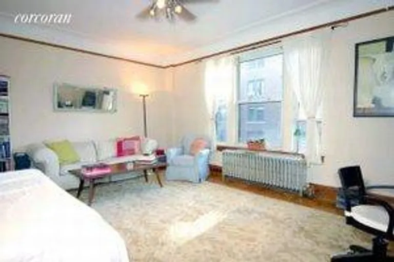 New York City Real Estate | View 318 West 100th Street, 5B | 2 Beds, 1 Bath | View 1