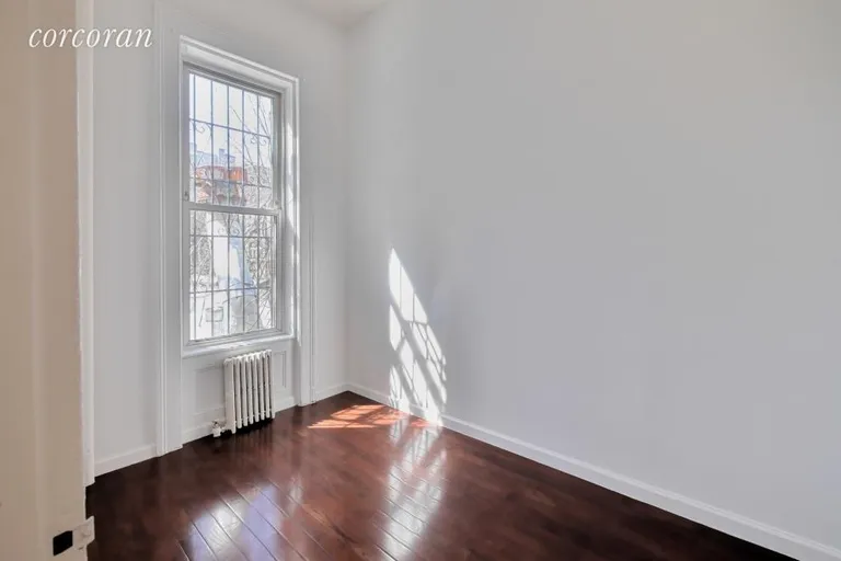 New York City Real Estate | View 132 Lafayette Avenue, 2R | Bedroom | View 3