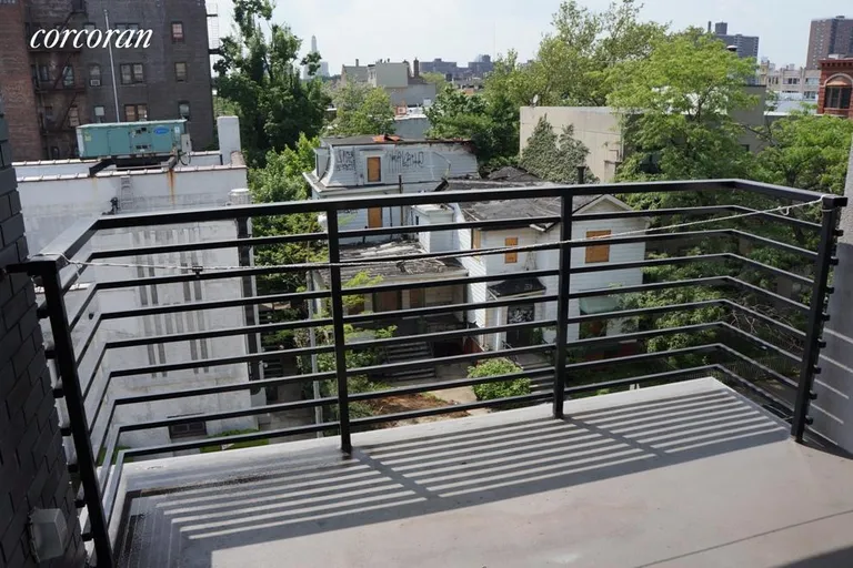 New York City Real Estate | View 387 Franklin Avenue, 404 | room 2 | View 3