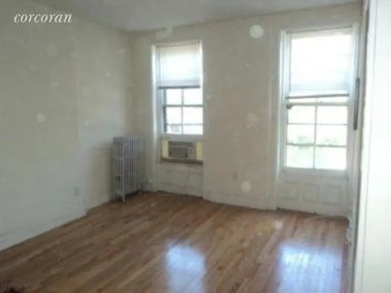 New York City Real Estate | View 221 Berkeley Place, 4R | room 1 | View 2
