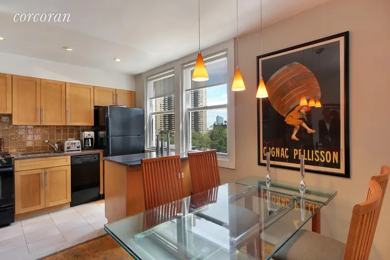 New York City Real Estate | View 240 East 35th Street, 7A | room 1 | View 2