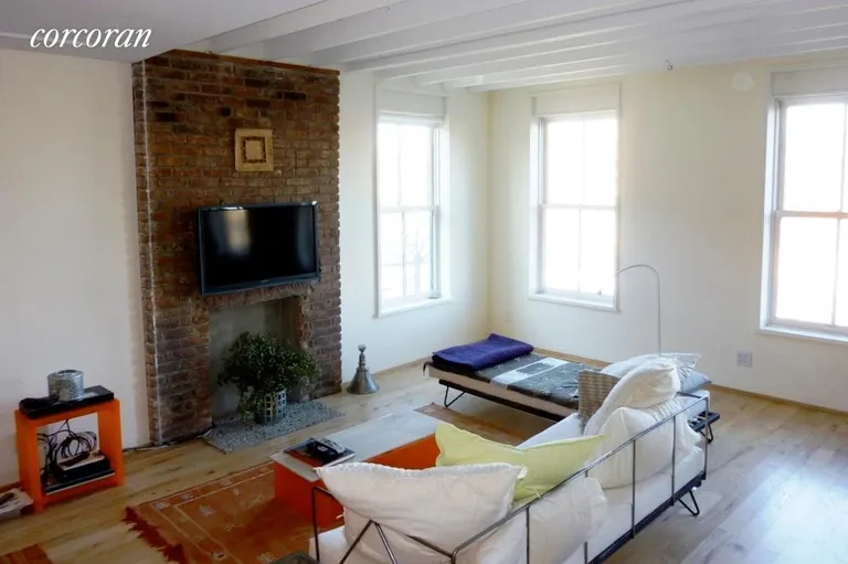 New York City Real Estate | View 220 Grand street, 2 | 4 Beds, 2 Baths | View 1