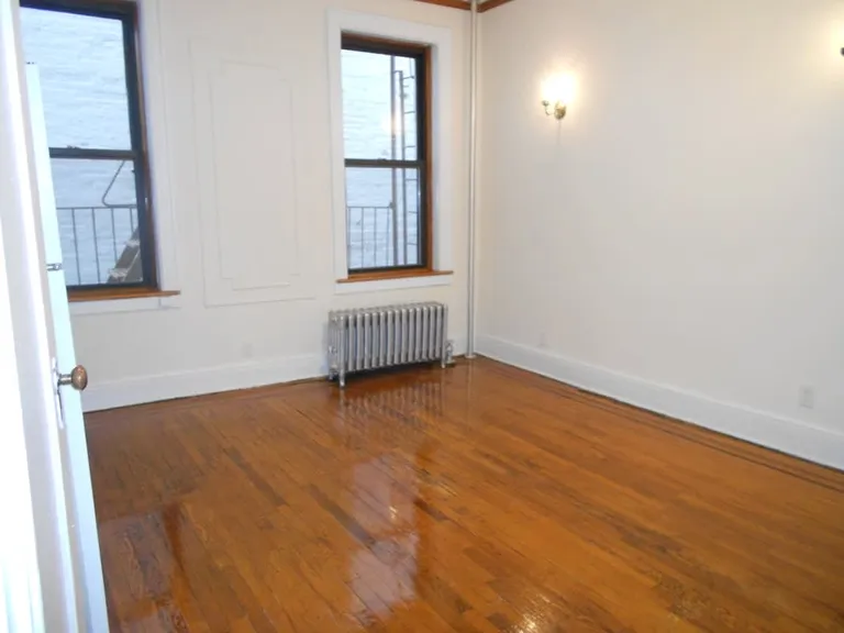 New York City Real Estate | View 558 11th Street, 2D | room 1 | View 2