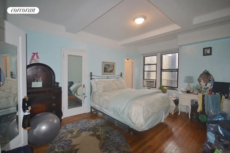 New York City Real Estate | View 201 West 77th Street, 17C | room 4 | View 5