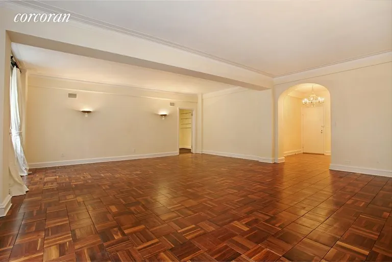 New York City Real Estate | View 25 Central Park West, 9AD | Living Room | View 2